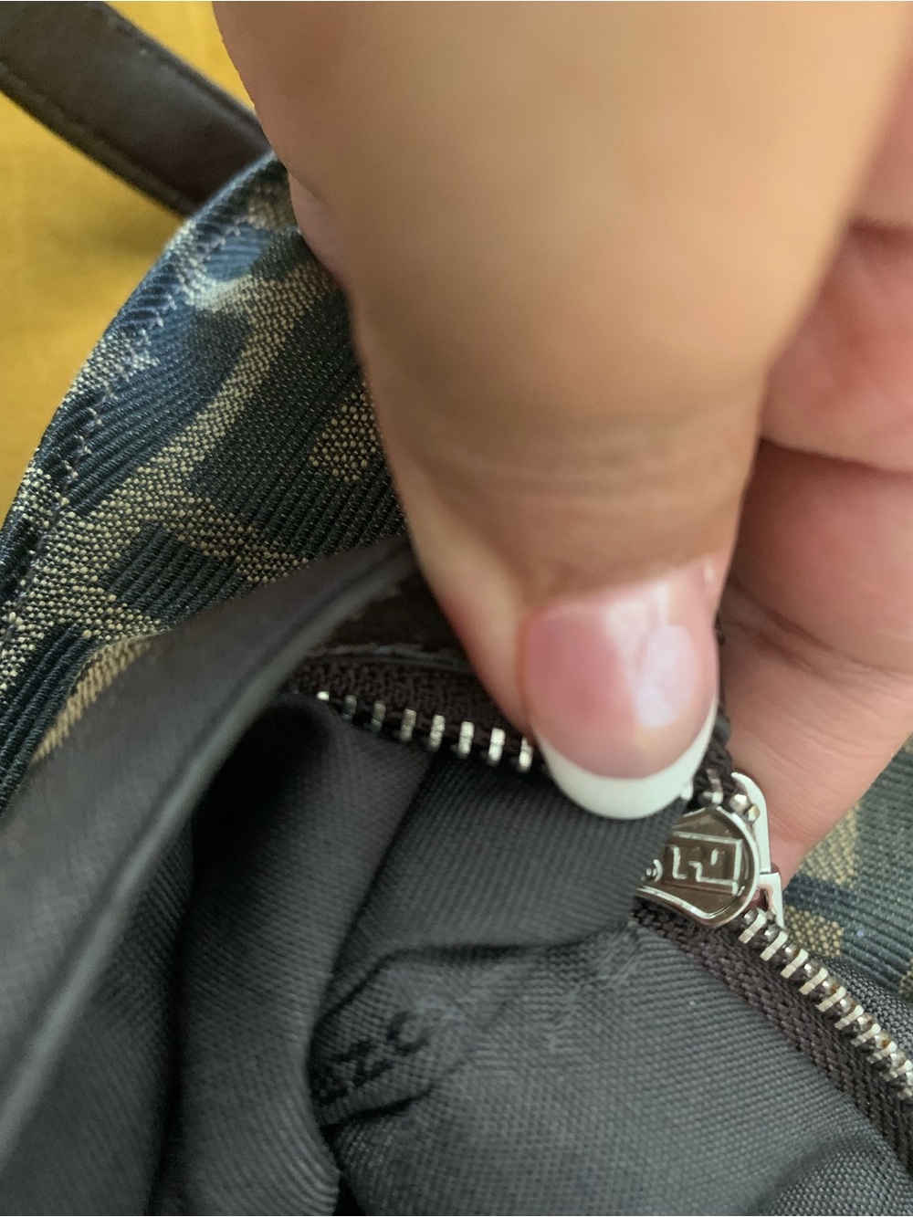 Fendi Zucca Shoulder Bag - Picture 11 of 12